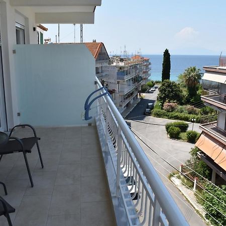 Sea View Luxury Apartment In Nea Kallikratia. Nea Kallikrateia Buitenkant foto